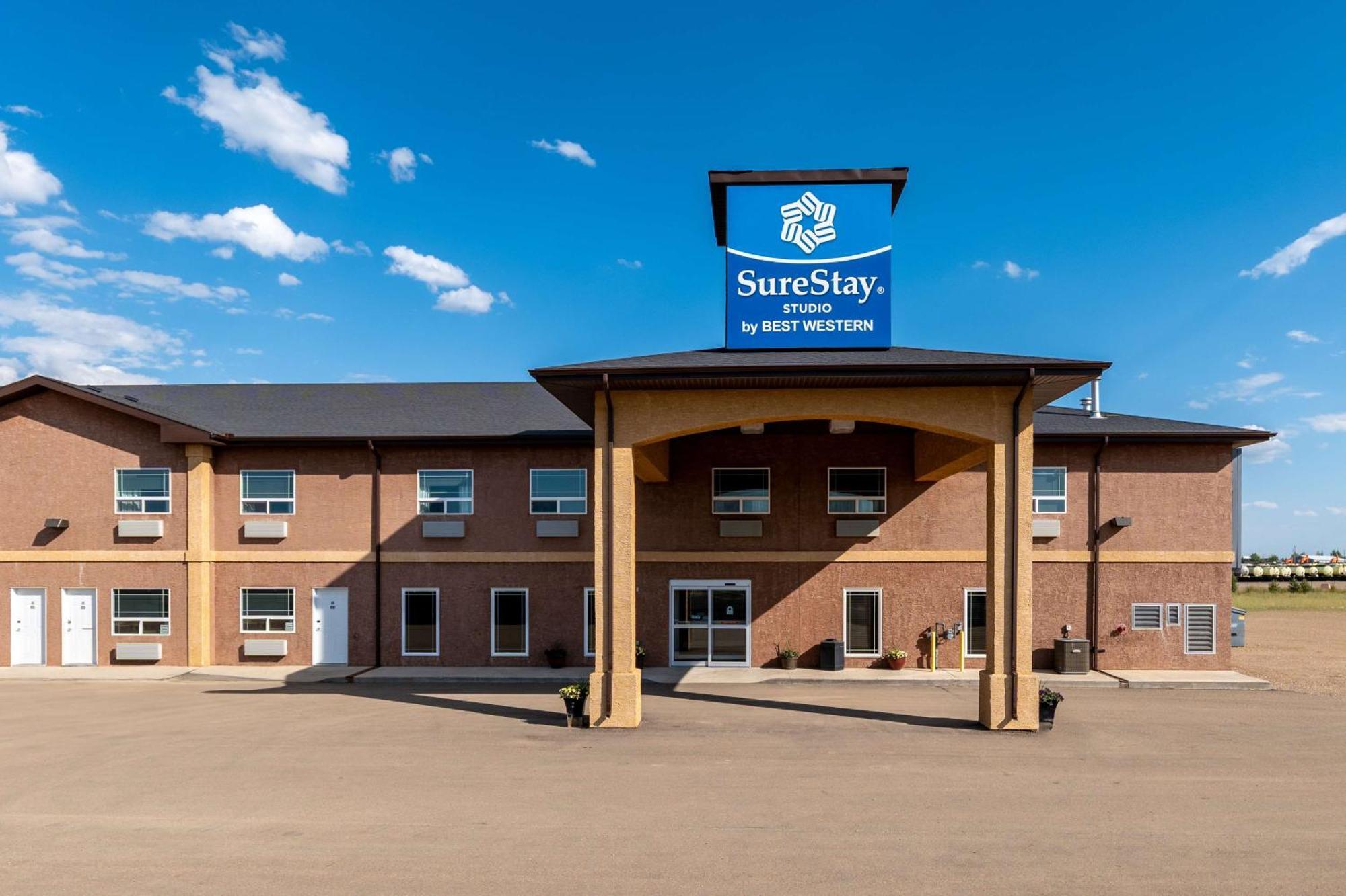 Surestay Studio By Best Western Hardisty Exterior photo